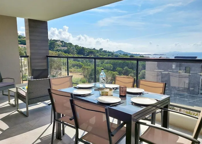 Kiara - Beach By Foot Terrace Isolella - By Tgb