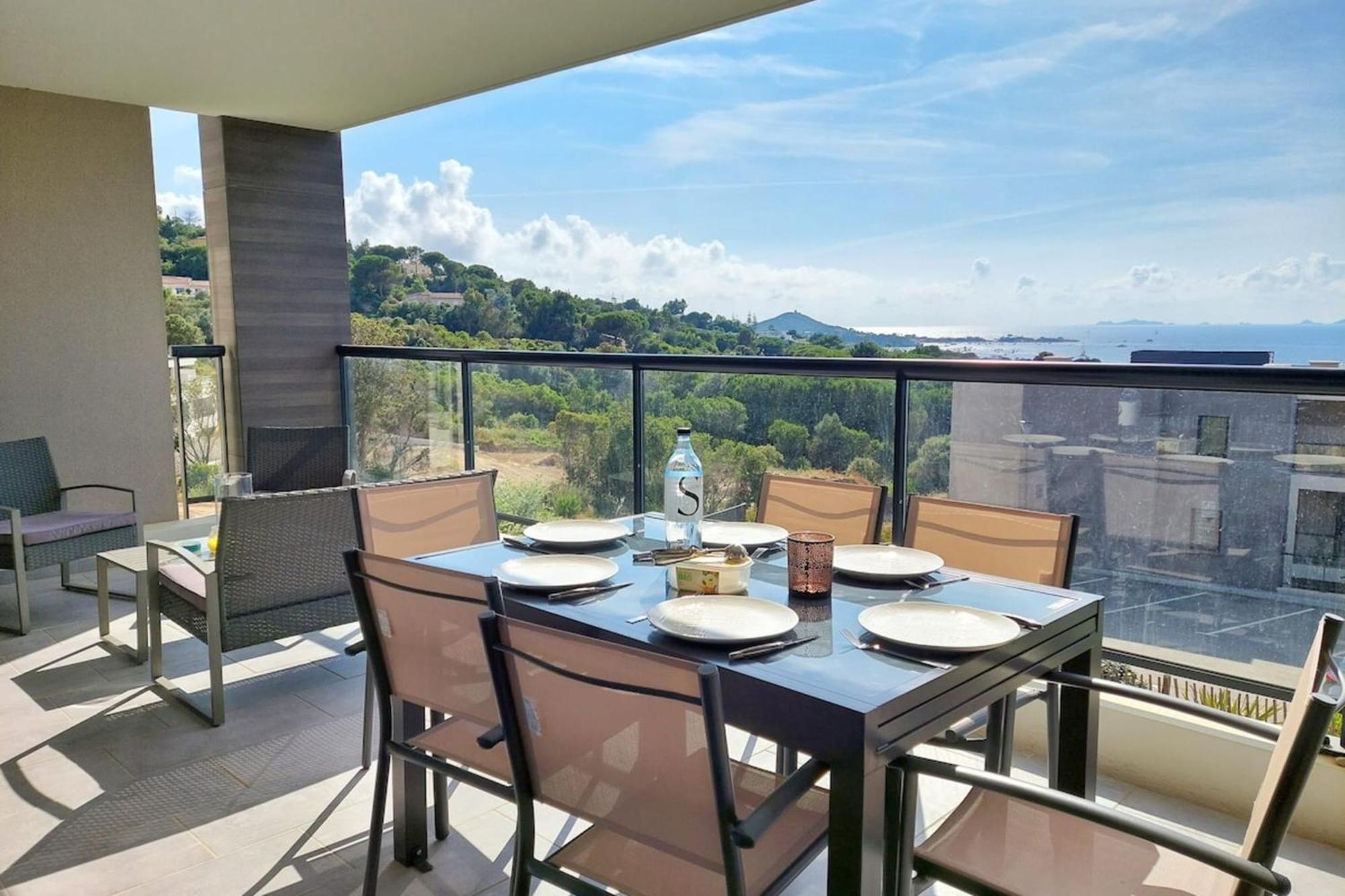 Apartment Kiara - By Foot Terrace Isolella - By Tgb *